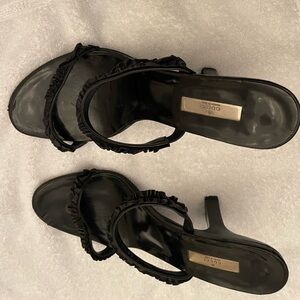Gucci Women's Elegant Black Heels